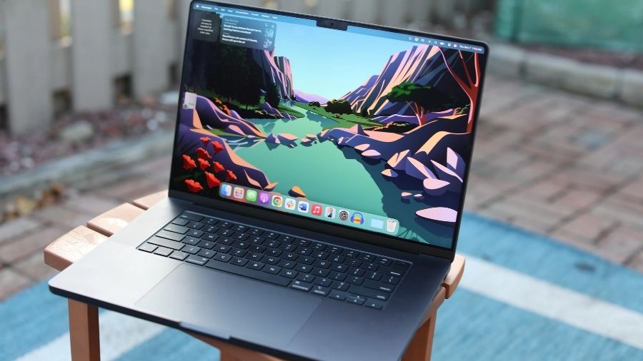 Apple MacBook Pro 16-inch (M4 Pro_Max)